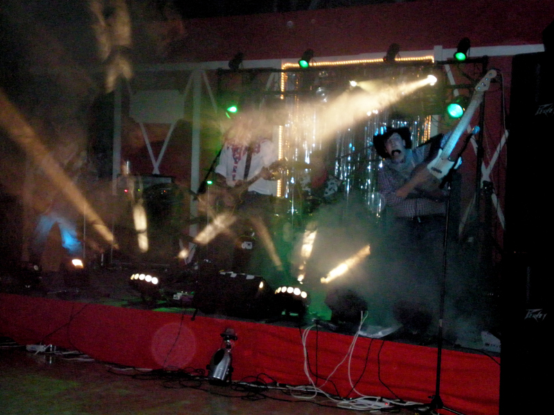 The Chilli Fighters - The Pretener - Live In Germany